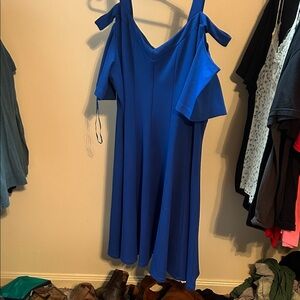Elegant Blue Cold-Shoulder Dress